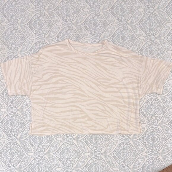 ️Last OLD Zebra Top - Picture 1 of 4